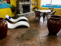 swim-world-showroom-sunstamp-custom-colors-sundek_747 (1)